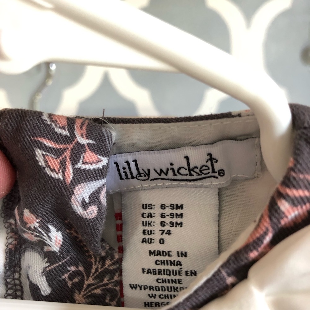 Beautiful dress/ legging set - Picture 6 of 7